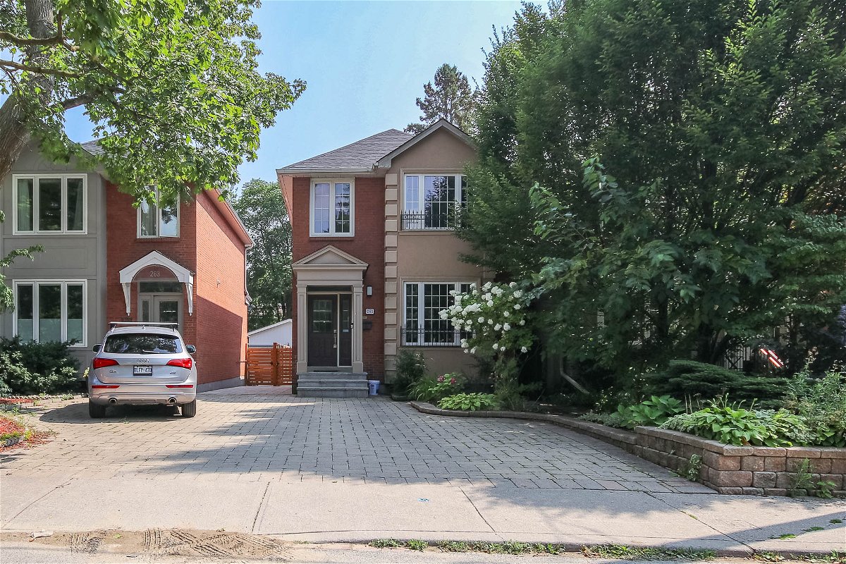 3Br 4 Ba Detached House For Rent - 261 Snowdon Ave Toronto ON M4N 2B4 Buttonwood Property Management and Rental Services