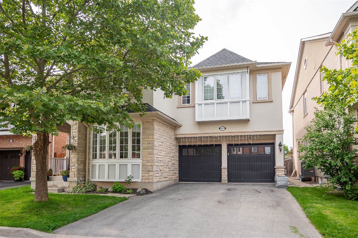A Four Bedrooms Four Bathrooms Single Family Home For Rent In Milton - Located At 837 Cousens Terr Milton ON L9T 0G1