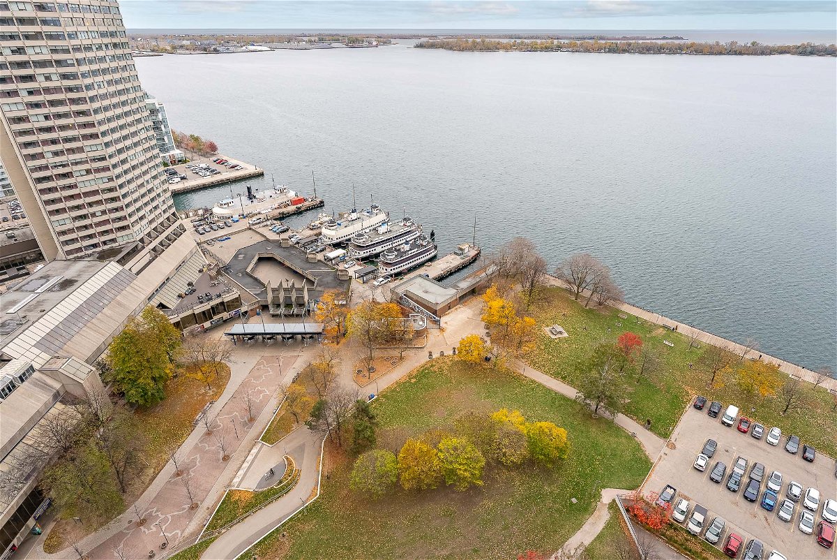 2 Br 2 Ba Condo at 33 Harbour Square (Waterfront Communties Condo For Rent) Buttonwood Property Management and Rental Services