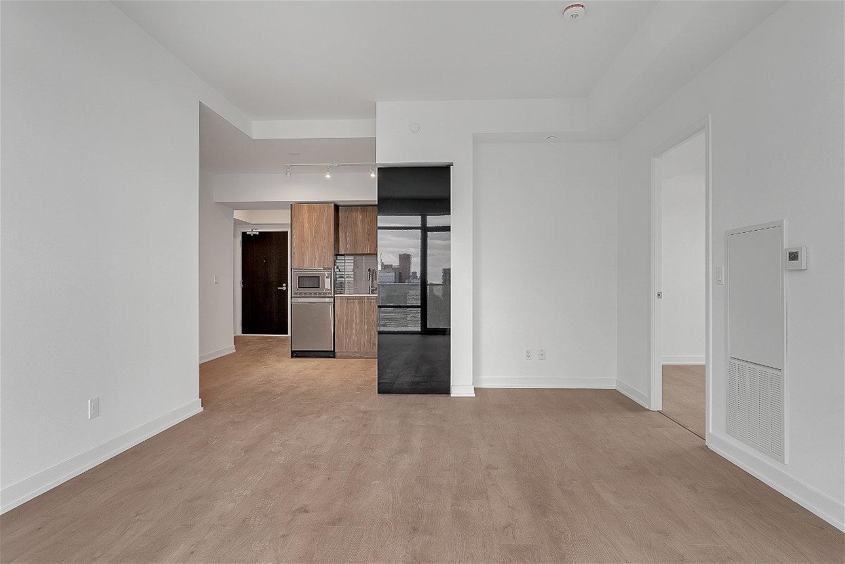 2 Br 2 Ba Condo for Rent at 501 Yonge Street. Yonge and Bloor Area Condo for Rent.